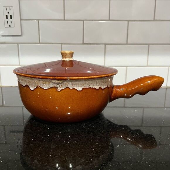 Rubel Pottery USA 2 1/2 Qt. Brown Drip Glaze Covered Casserole Crock 909 W/Spout - Picture 5 of 6